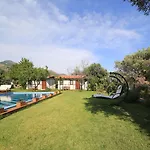 Bal Badem Bed & Breakfast