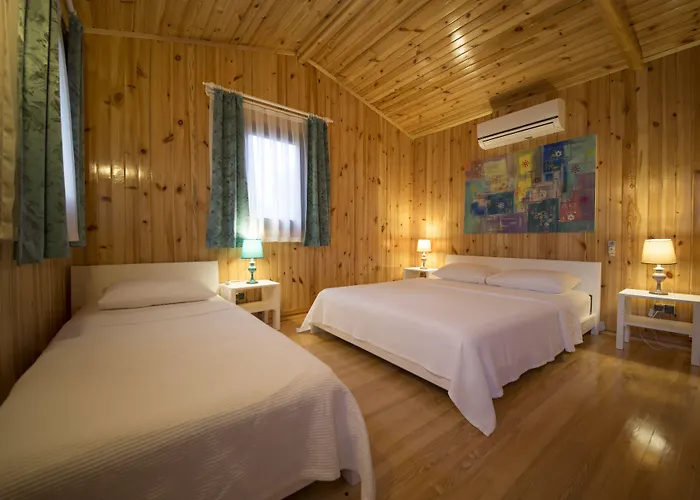 Bal Badem Bed & Breakfast *