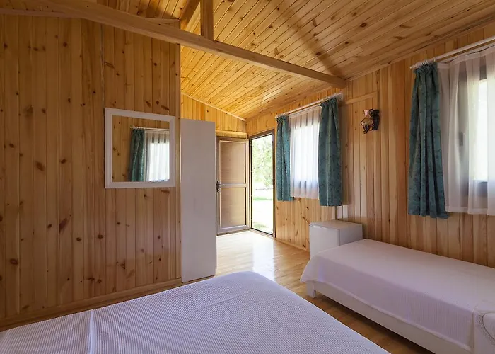 Bal Badem Bed & Breakfast *